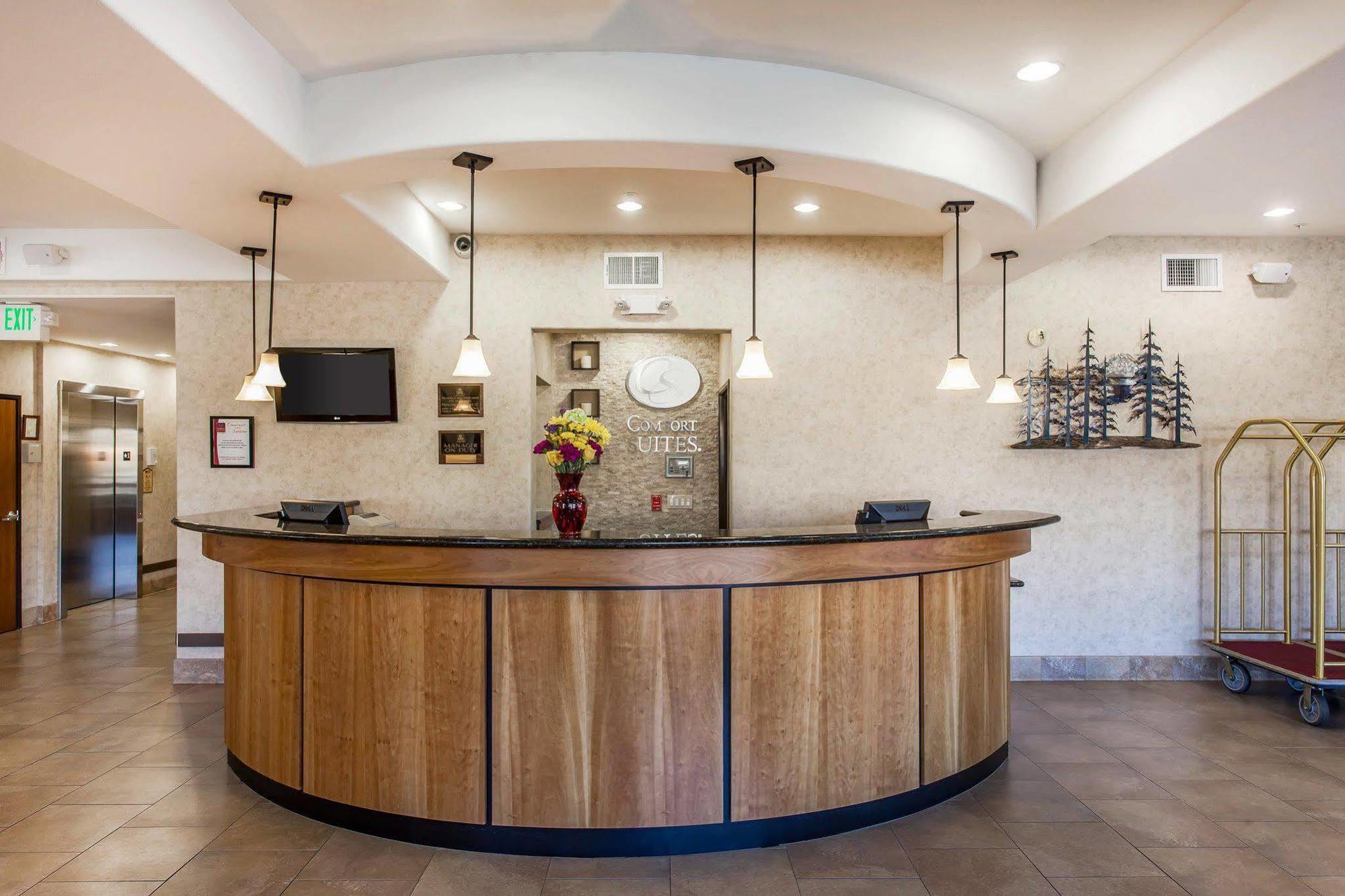 Comfort Suites Wenatchee Gateway Esterno foto